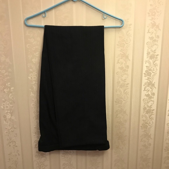 Woman's 3 piece suit - Picture 4 of 6